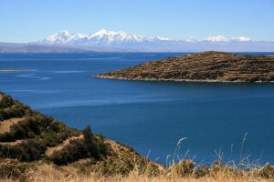 Berge am Titicaca-See