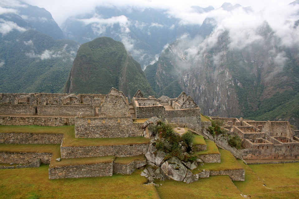 Machu Picchu über dem Urubamba-Tal